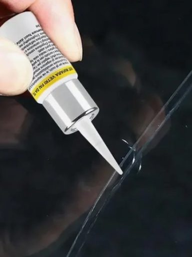 Глубокие и поверхностные царапины: современные профессиональные способы восстановления автостекол