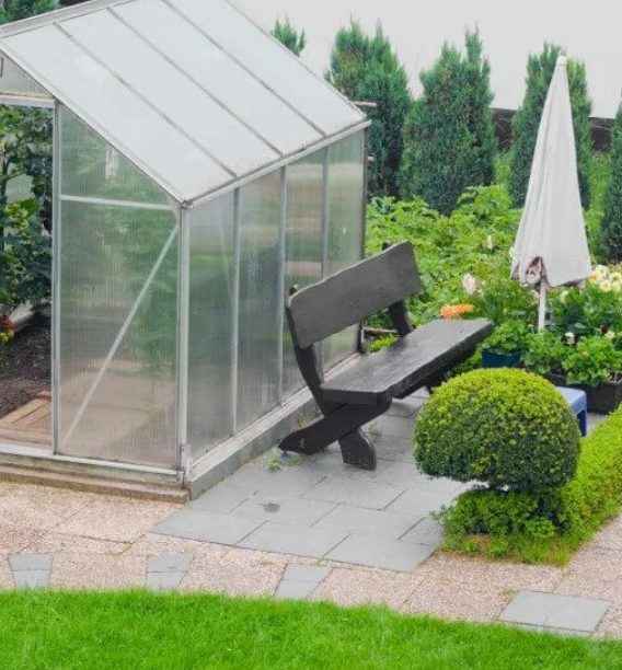 Мини-теплица на участке: эффективные проекты для компактных садов